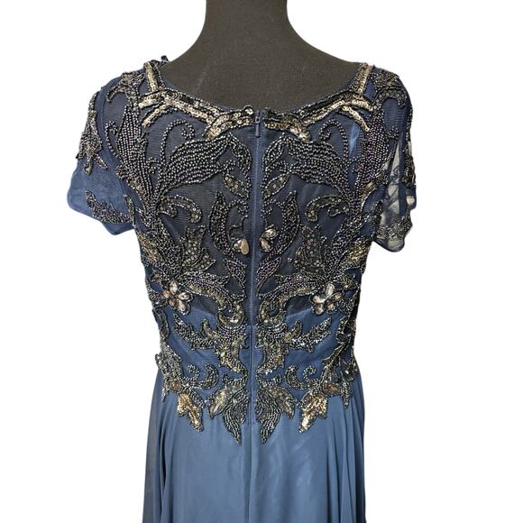 XSCAPE NWT Embellished Chiffon Evening Dress Size 8 Navy Sequin Formal Ball Gown - Picture 5 of 10